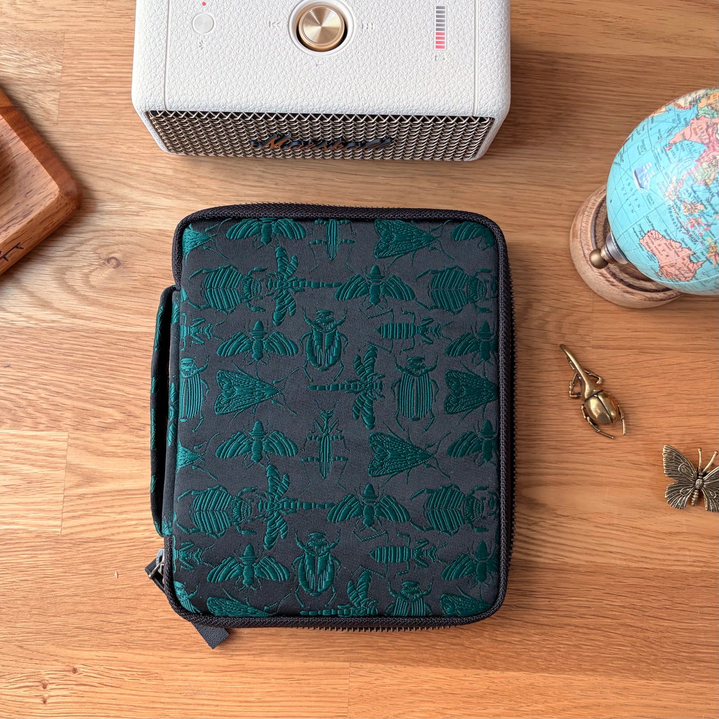 Kyoku Haku Cabinet of Curiosities Zippered Pen Case [10 Slot]