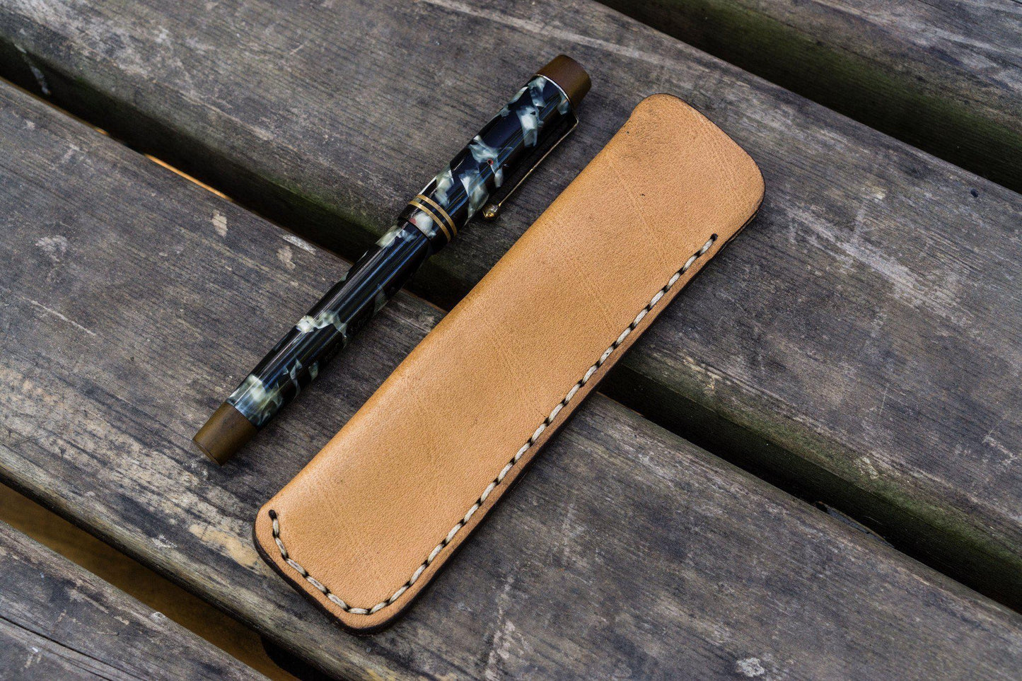 Galen Leather - Leather Single Fountain Pen Case / Pen Pouch