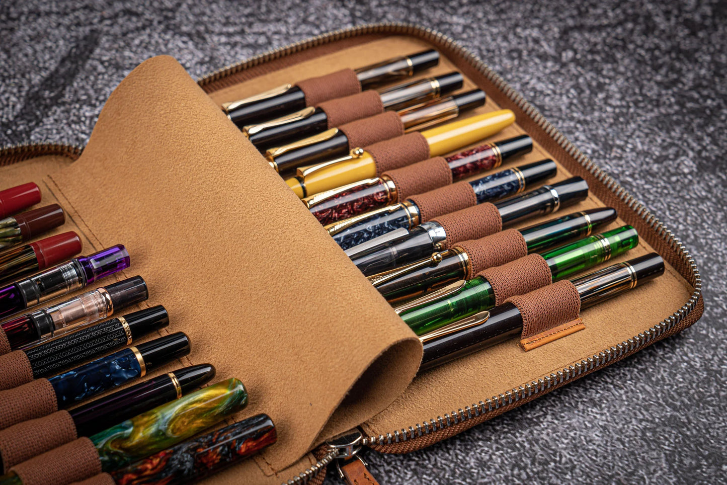 Galen Leather - Leather Zippered 20 Slots Pen Case