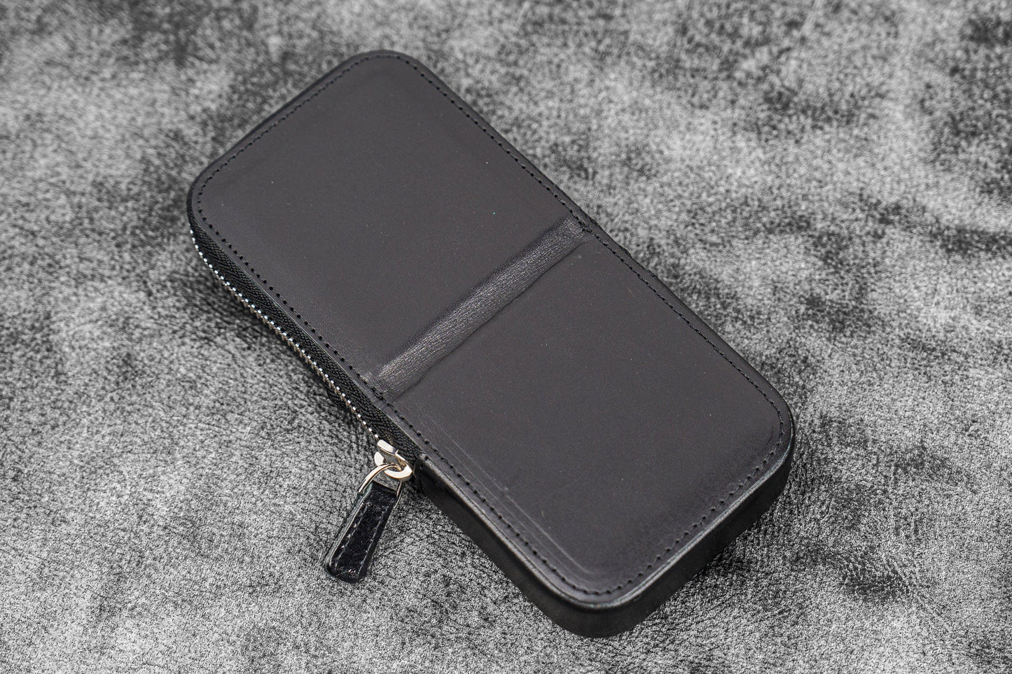 Galen Leather - Leather Zippered Magnum Opus 3 Slots Hard Pen Case with Removable Pen Tray