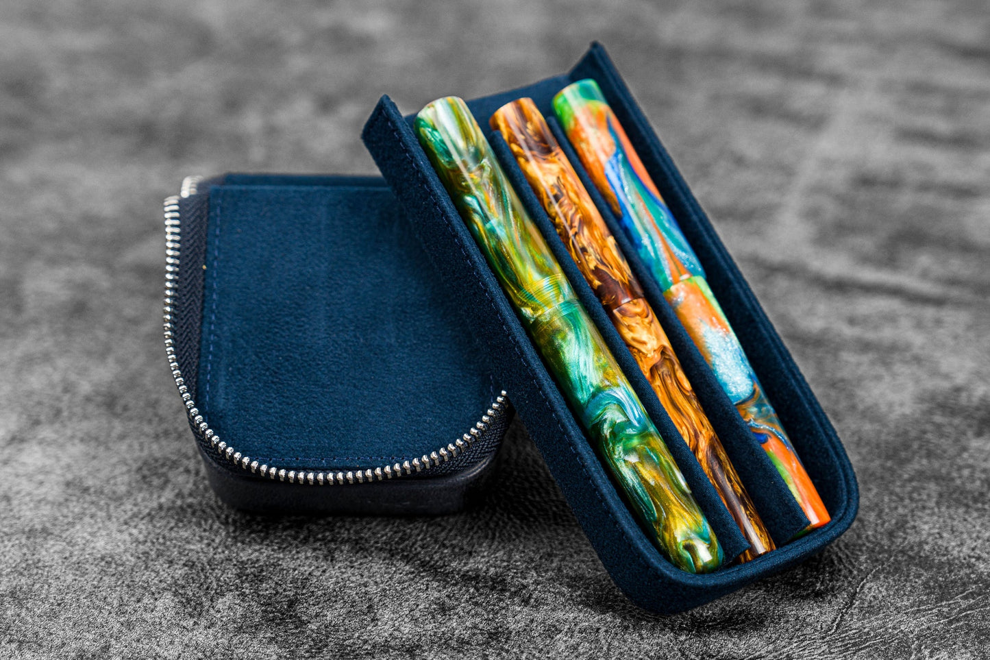 Galen Leather - Leather Zippered Magnum Opus 3 Slots Hard Pen Case with Removable Pen Tray