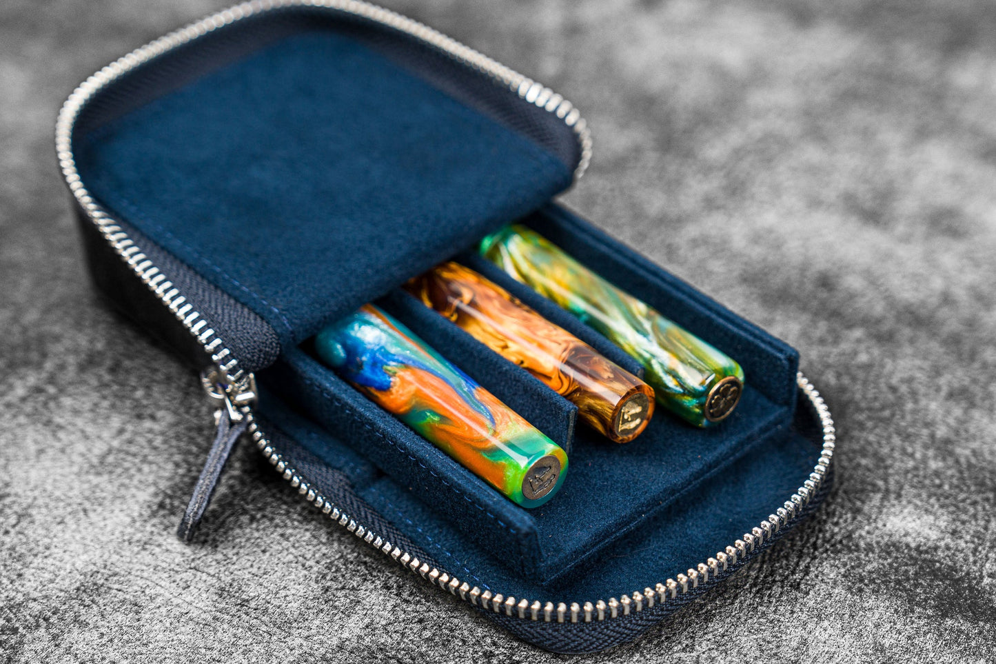 Galen Leather - Leather Zippered Magnum Opus 3 Slots Hard Pen Case with Removable Pen Tray
