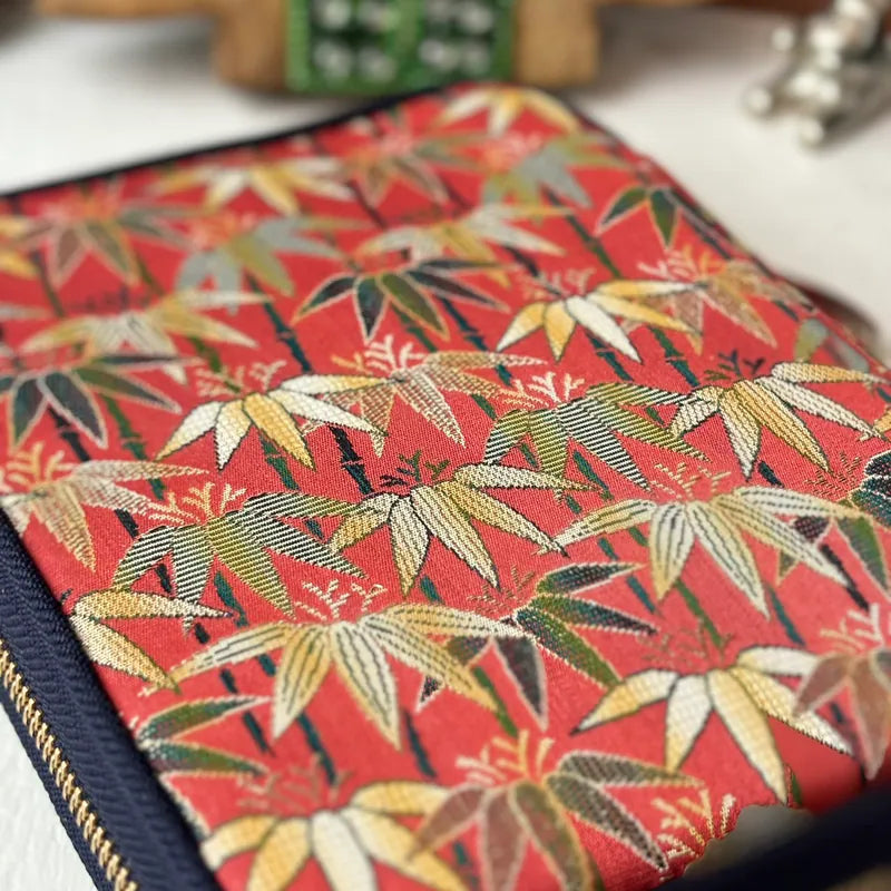 Kyoku Haku Christmas Limited Edition Zippered 10 Pen Case