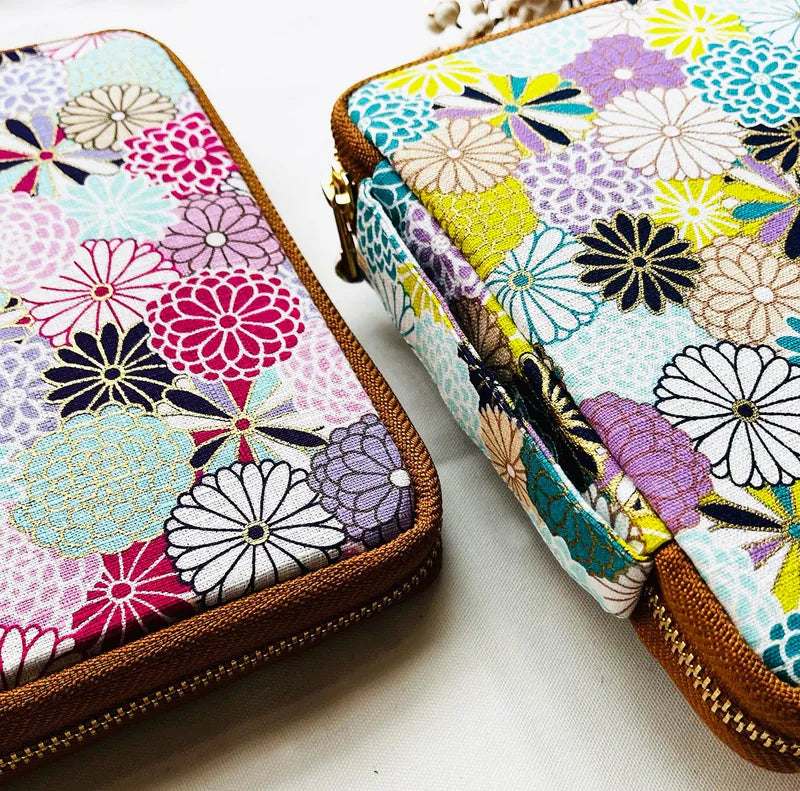 Kyoku Haku Dahlia Pattern Zippered Pen Case [10 Slots]
