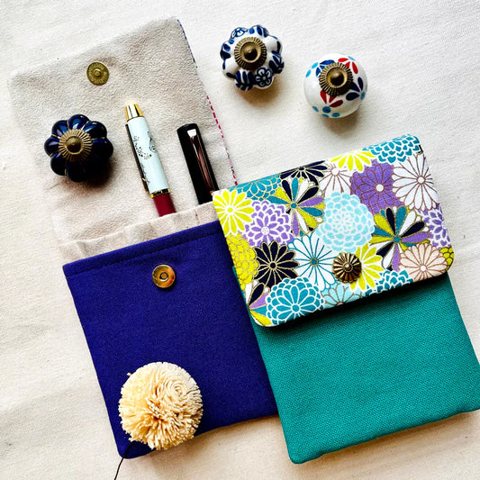 Kyoku Haku Dahlia Flap Pen Case for 4 Pens