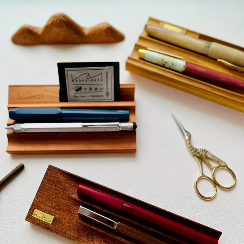 Kyoku Haku Wooden Pen Holder (Simple)