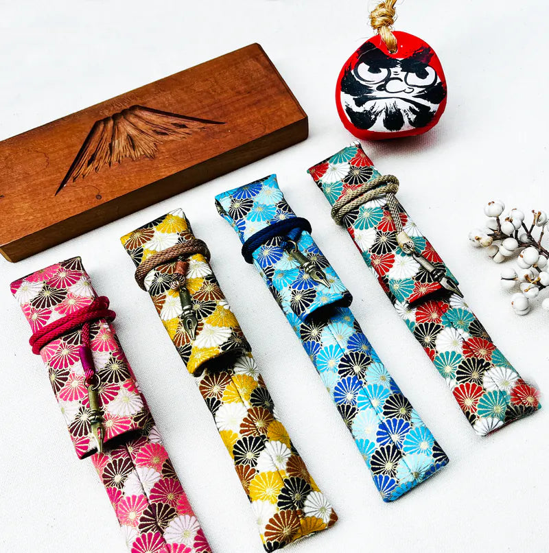 Kyoku Haku Japanese Kiku Pattern Pen Sleeve