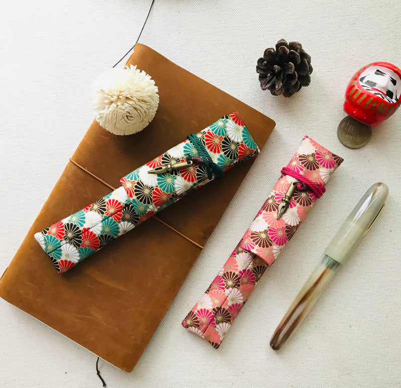 Kyoku Haku Japanese Kiku Pattern Pen Sleeve