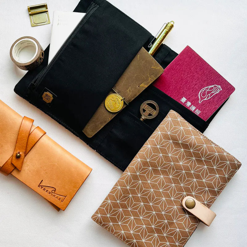 Kyoku Haku Pleather 4 Slots Pen Pouch