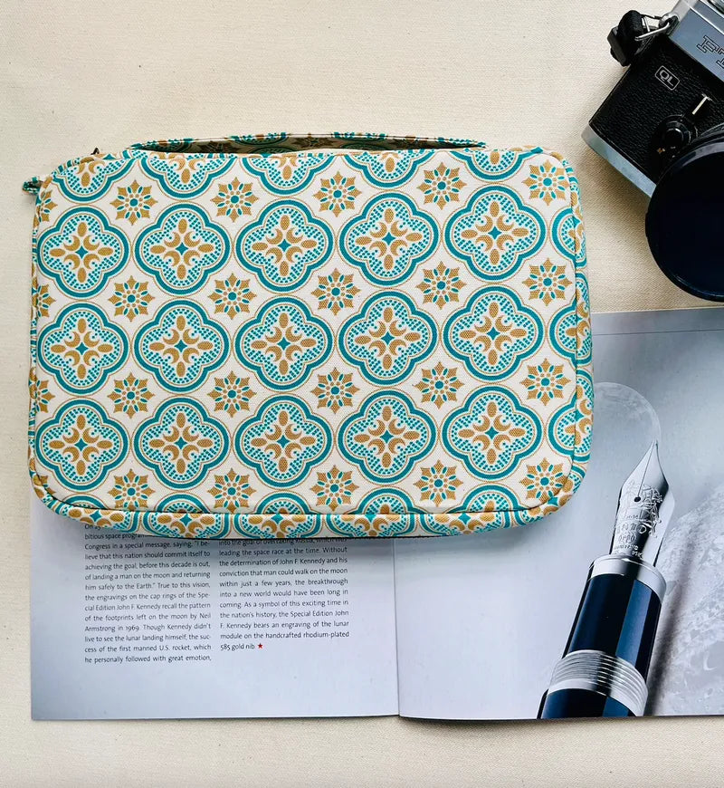 Kyoku Haku Zippered 20 Pen Case