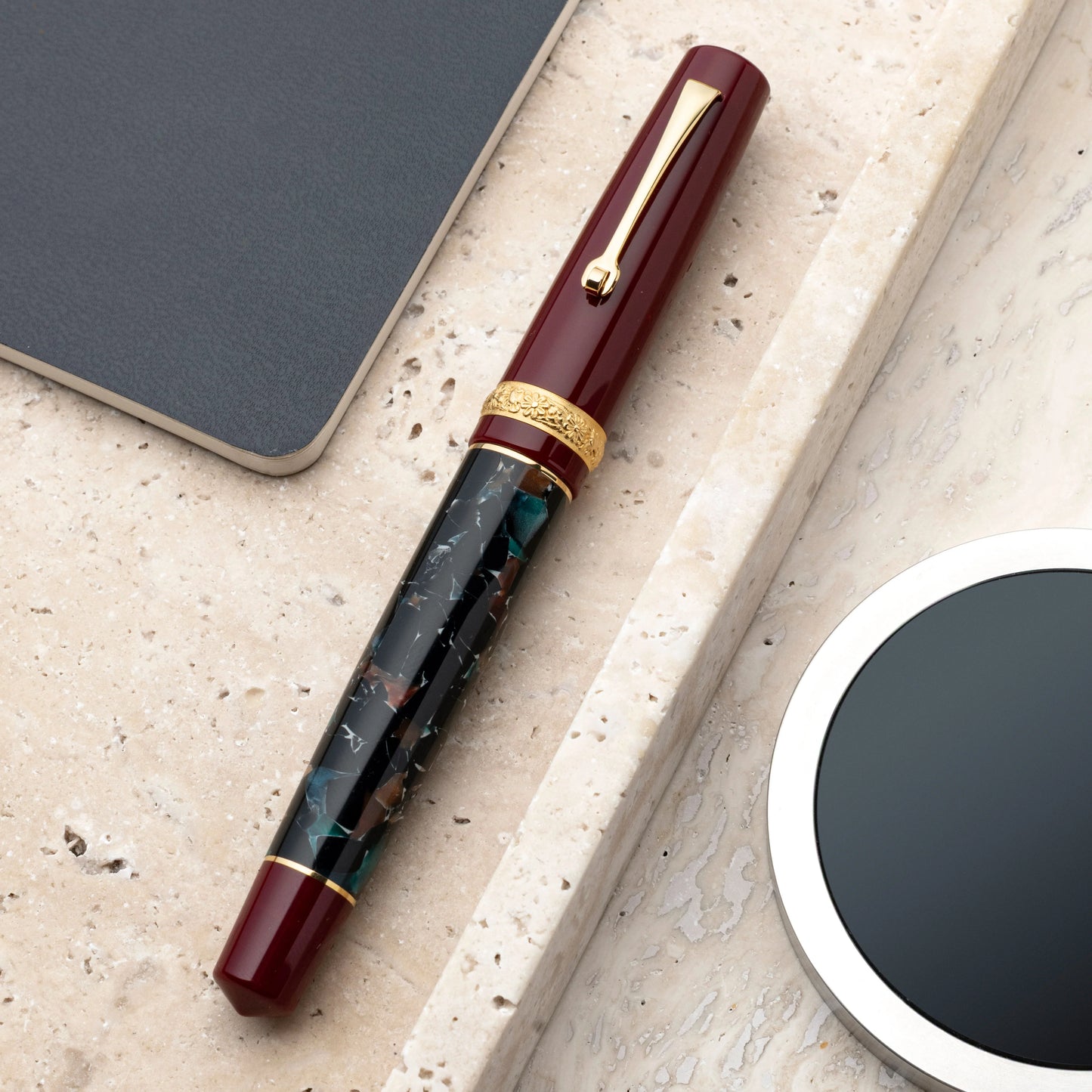 Leonardo Dolcevita Fountain Pen