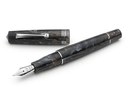 Leonardo Momento Zero Fountain Pen
