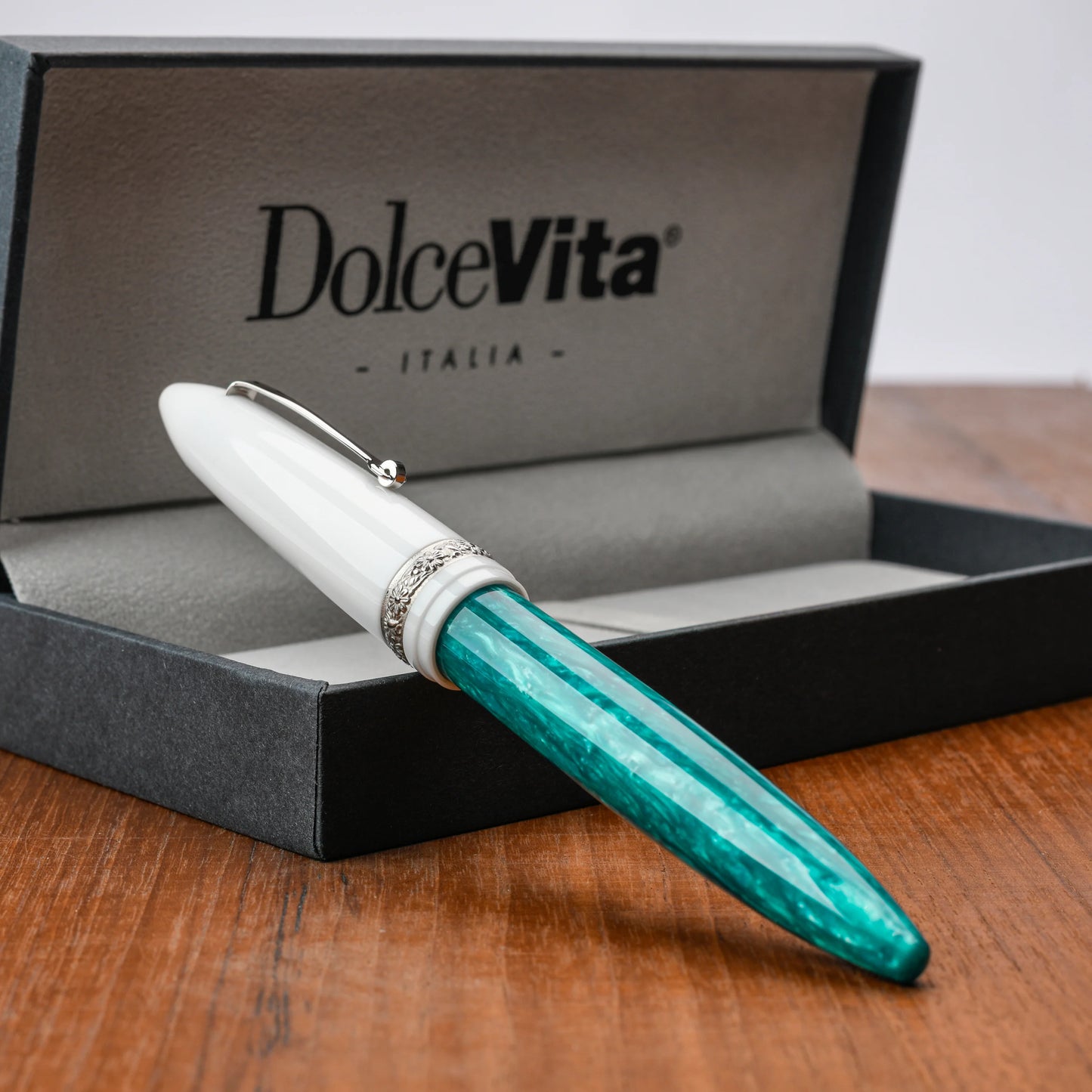 Leonardo Dolcevita Fountain Pen