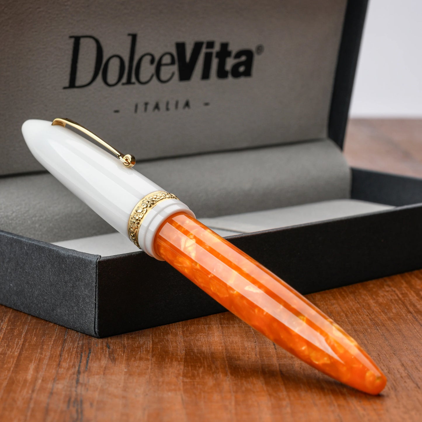 Leonardo Dolcevita Fountain Pen