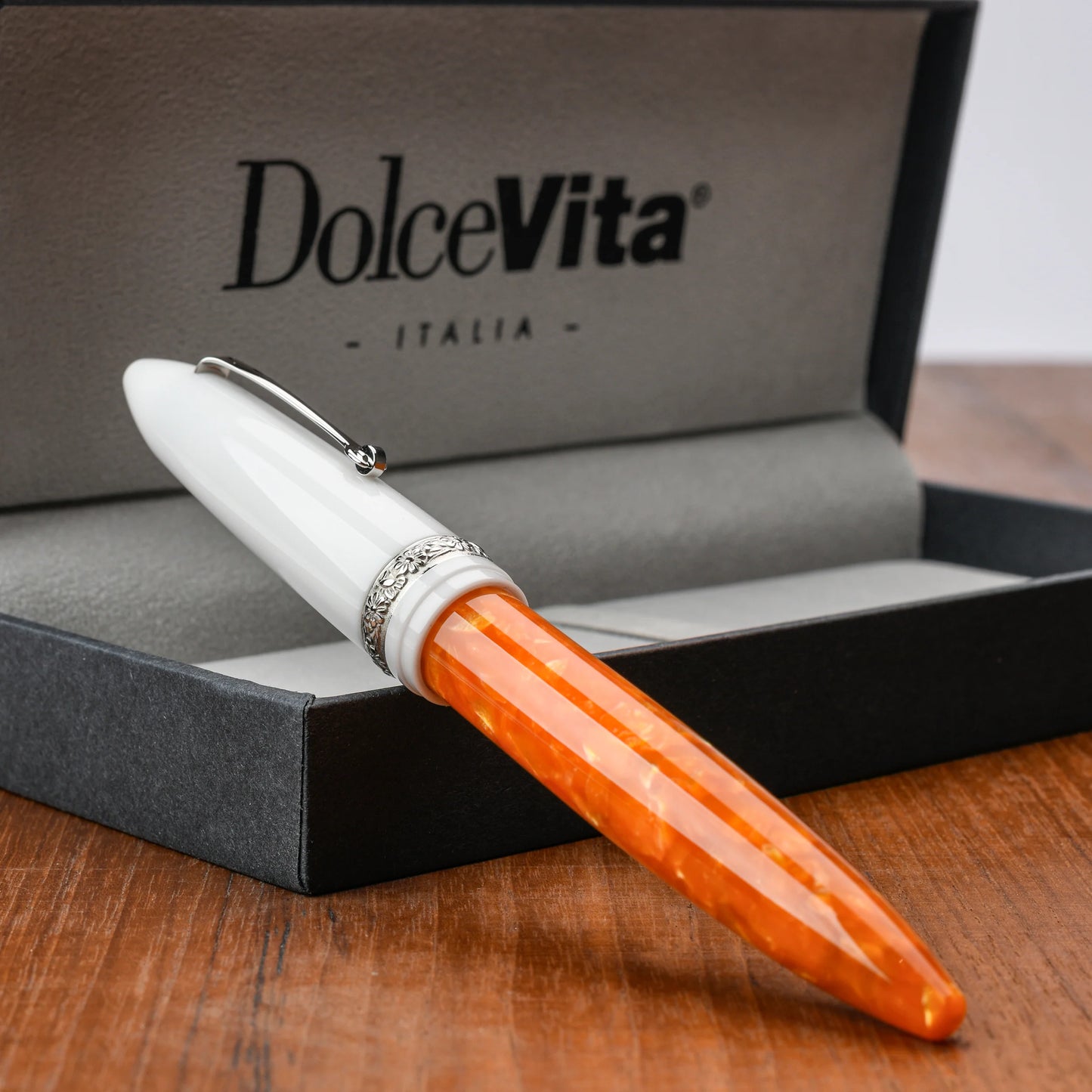 Leonardo Dolcevita Fountain Pen
