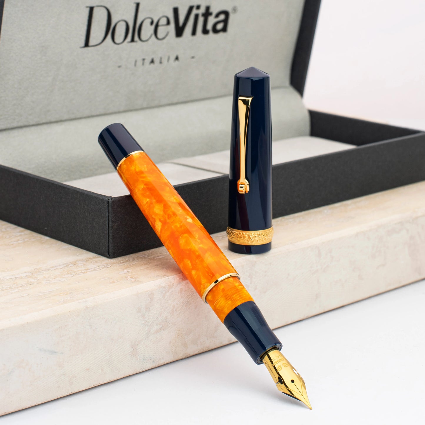 Leonardo Dolcevita Fountain Pen