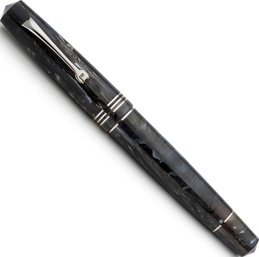 Leonardo Momento Zero Fountain Pen