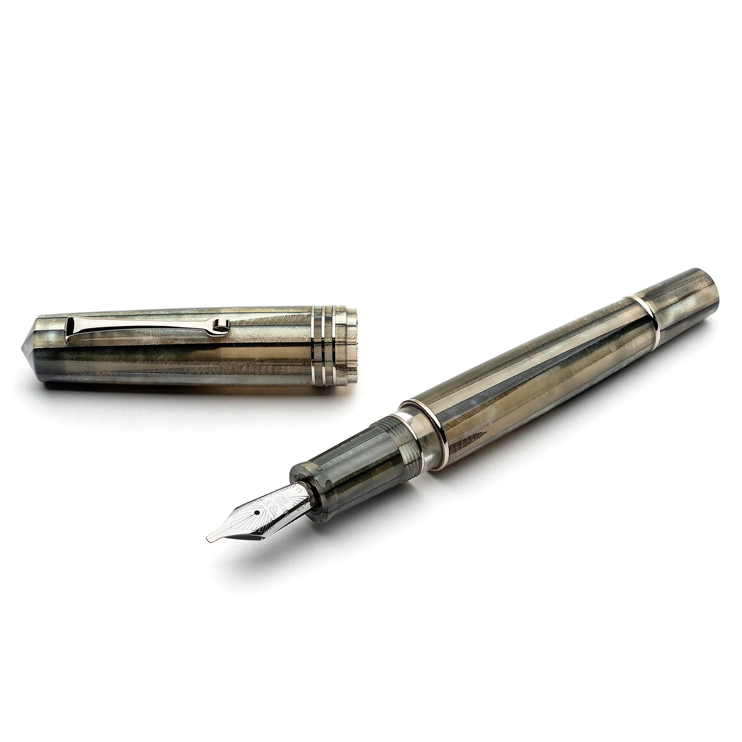 Leonardo Momento Zero Grande 2.0 Fountain Pen