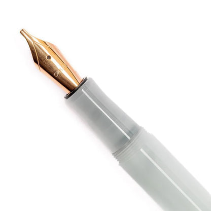 Opus 88 2026 Harmony Fountain Pen Cloud Dancer