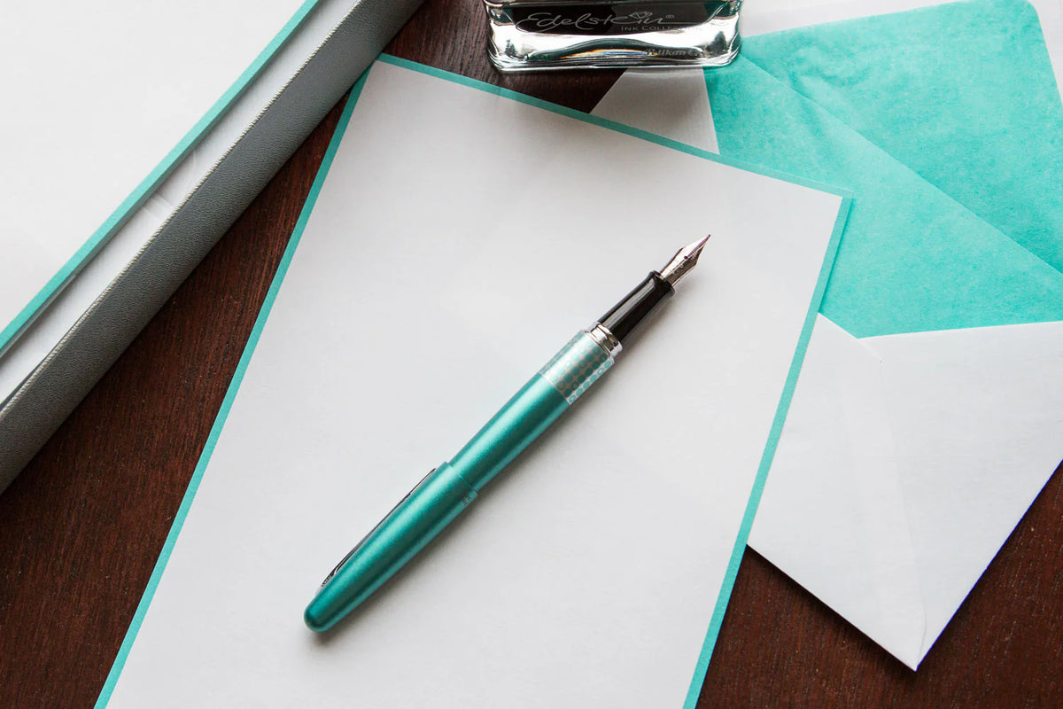 Pilot Metropolitan Fountain Pen (Retro Pop)