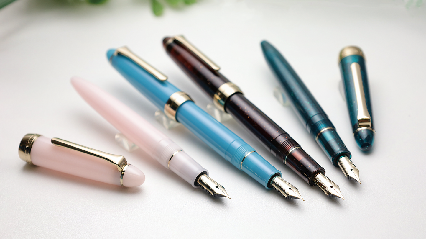 Sailor Shikiori Kusa Asobi Fountain Pen