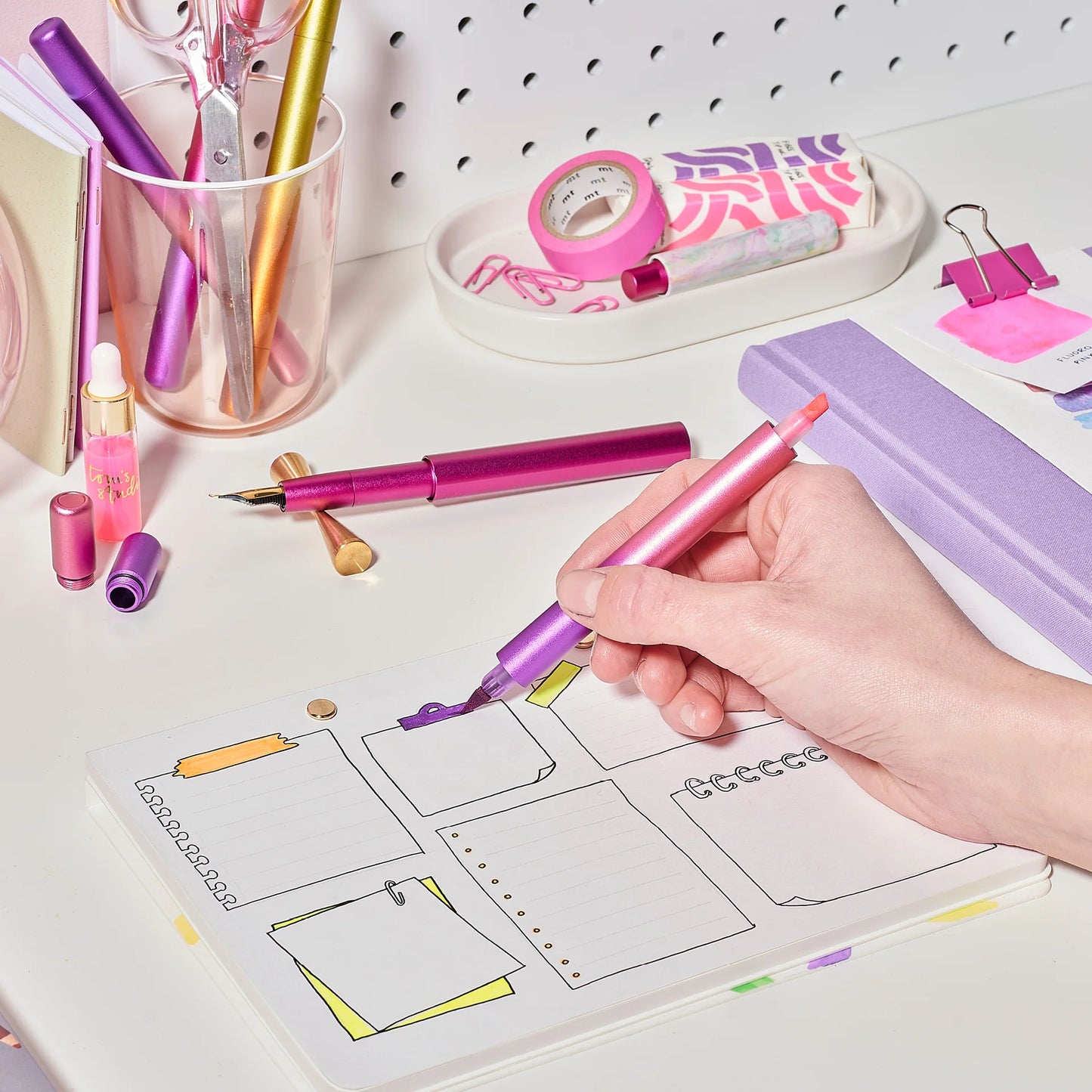 Tom's Studio Ori – The Infinitely Refillable Highlighter Pen