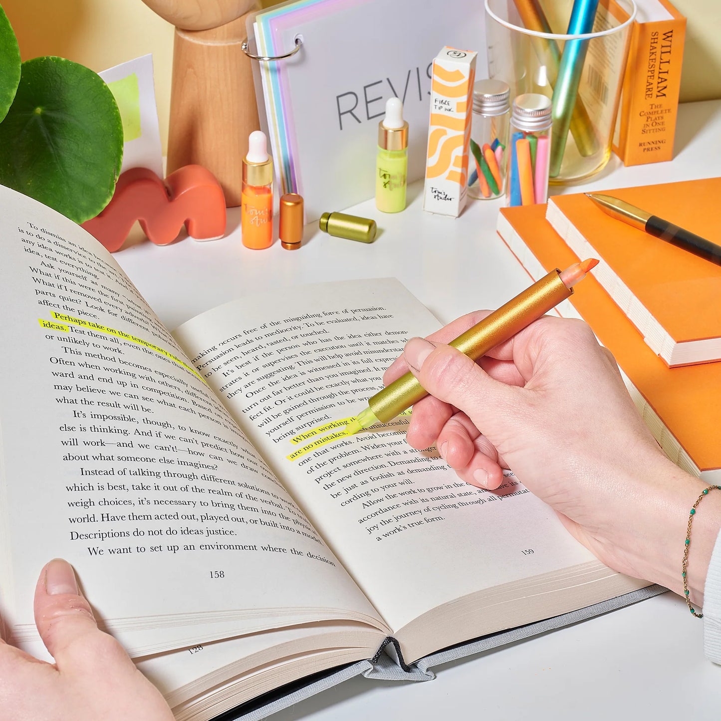 Tom's Studio Ori – The Infinitely Refillable Highlighter Pen