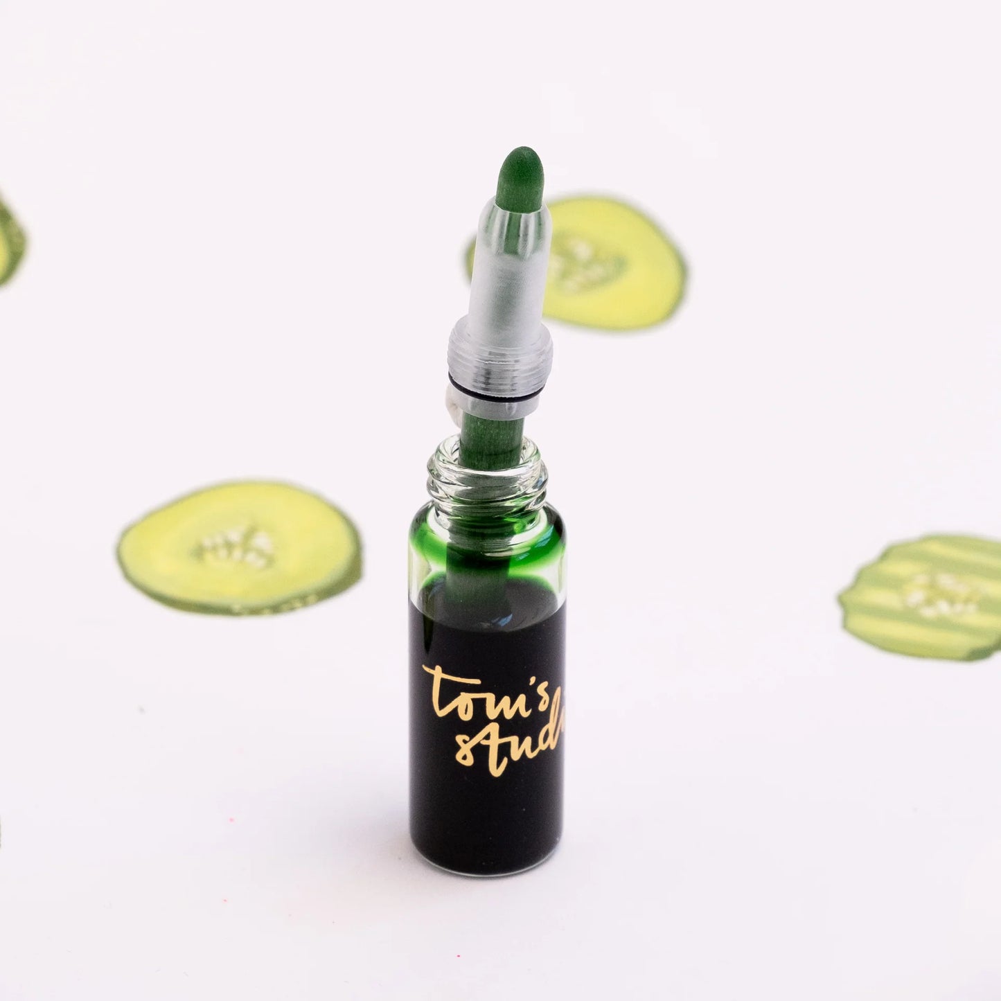 Tom's Studio Pickle Pen