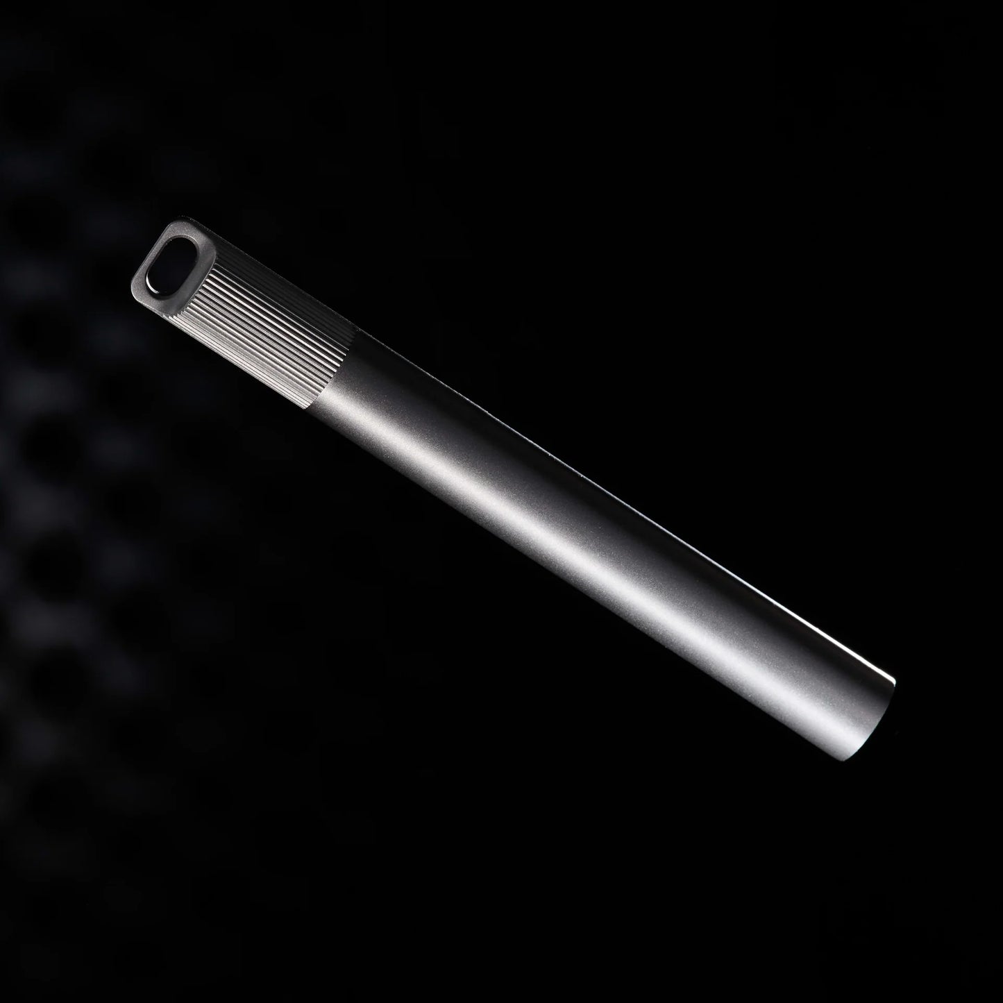 Tom's Studio Lumos Titanium