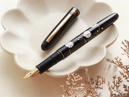 Wancher Kuretake Kindai Maki-e Fountain Pen