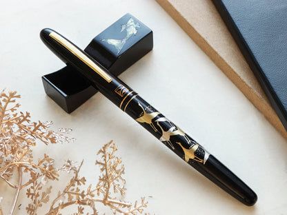 Wancher Kuretake Kindai Maki-e Fountain Pen