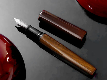 Wancher Sekai Aizu Urushi Fountain Pen