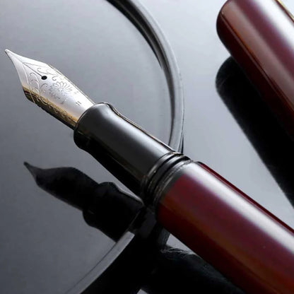 Wancher Sekai Aizu Urushi Fountain Pen